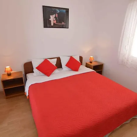 Apartment In - Istrien 10227 *